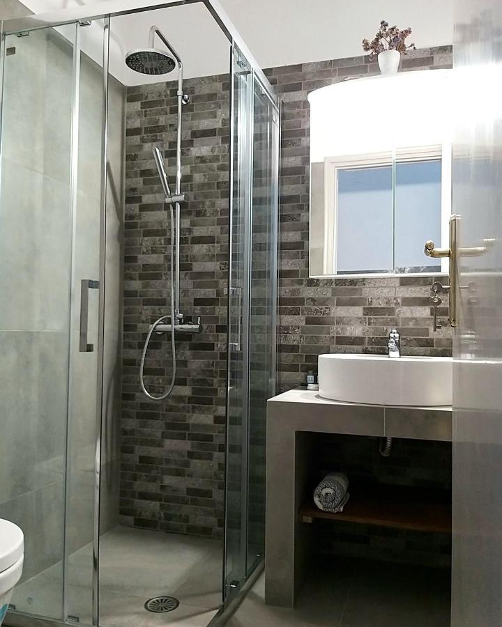 Mavrikou Helen Apartments Скирос Екстериор снимка