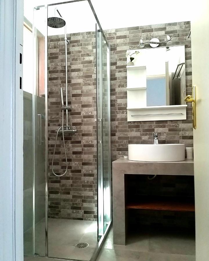 Mavrikou Helen Apartments Скирос Екстериор снимка